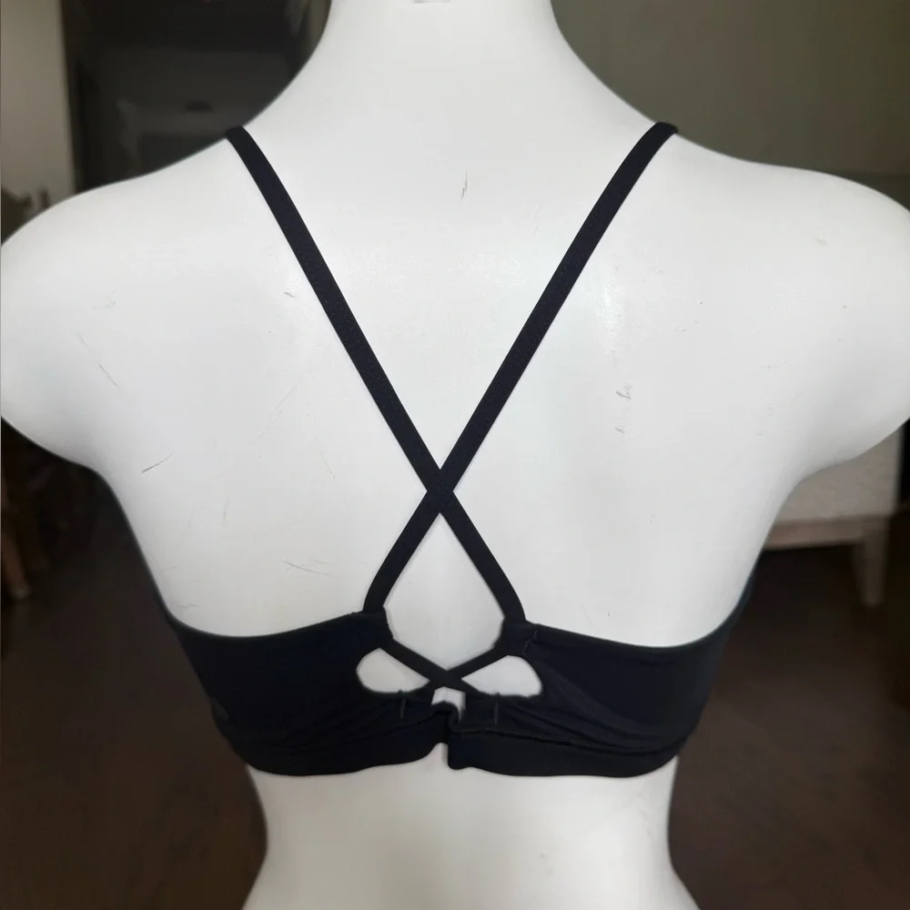 LULULEMON Shoreline Blck Swim Top